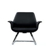 كرسي انتظار جلد بتصميم عصري – راحة وأناقة لمناطق الانتظار