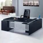 مكتب مدير فخم رفيق النجاح: ارتقِ بمساحة عملك