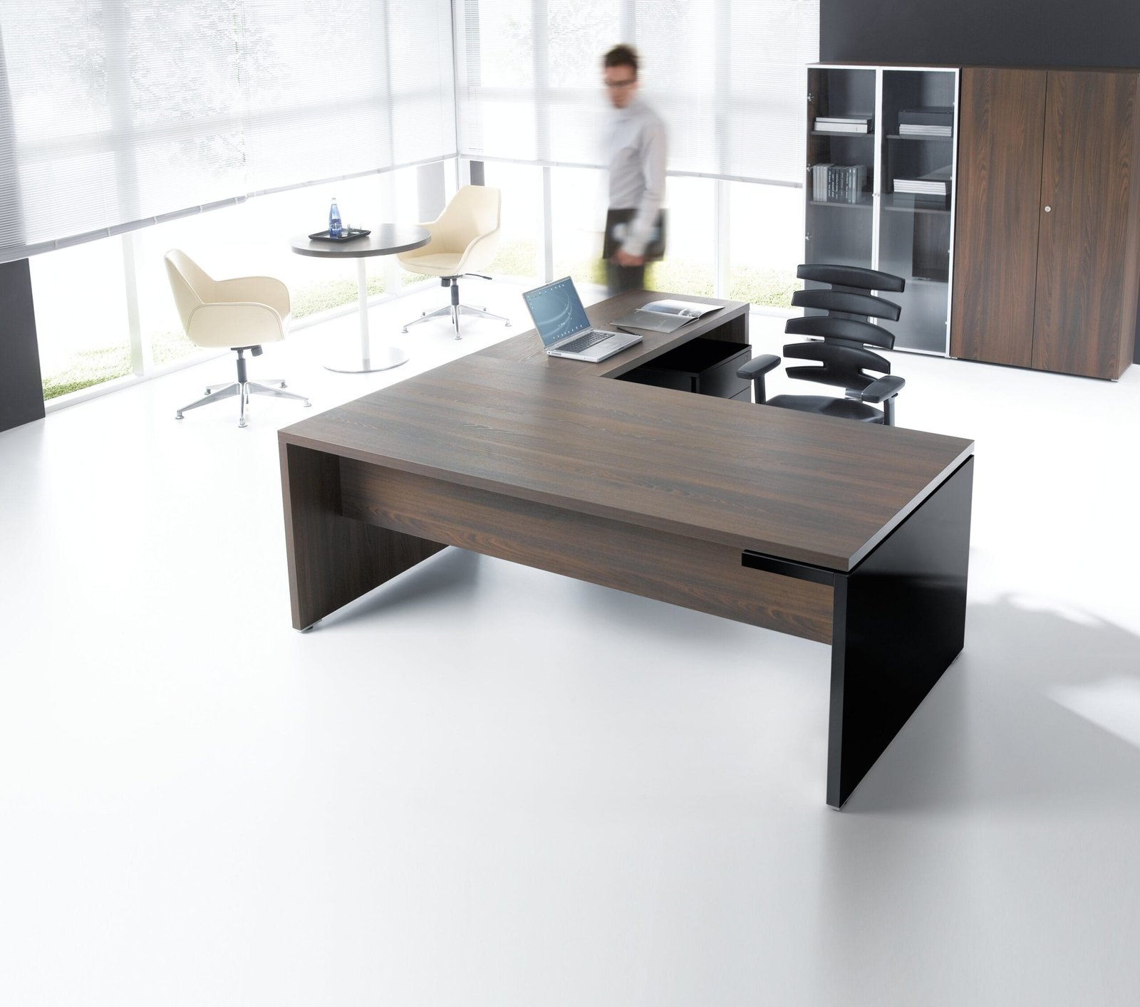 MITO-L-shaped-office-desk-MDD-38446-rel280df468-scaled مكتب مدير بتصميم راقٍ | خامات ممتازة وأناقة مكتبية - الصورة 1
