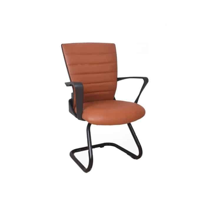 xr:d:DAFpcbCiHWI:90,j:6088138422400770667,t:23072511 كرسي جلدي ثابت بتصميم بسيط وقوي - الصورة 1